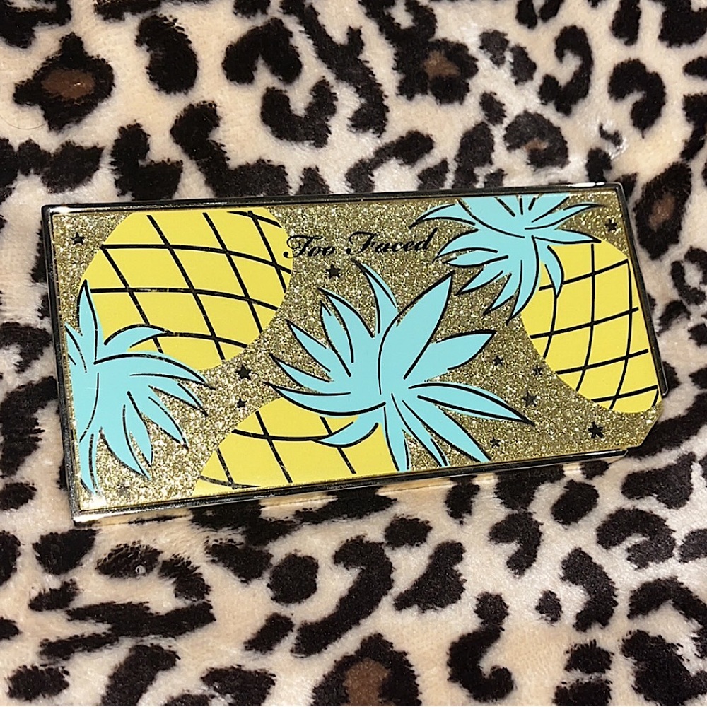 too faced sparkling pineapple palette